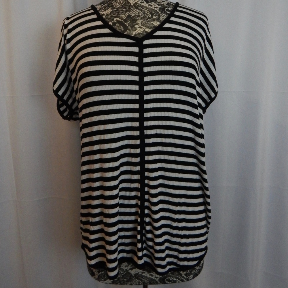 Bobeau Black and White Striped Top Size XL
